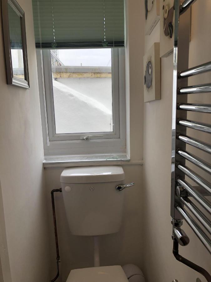 Highfield House - 1 Bed-Sleeps 2-Tjs20Hh Apartment Илфракомб Екстериор снимка